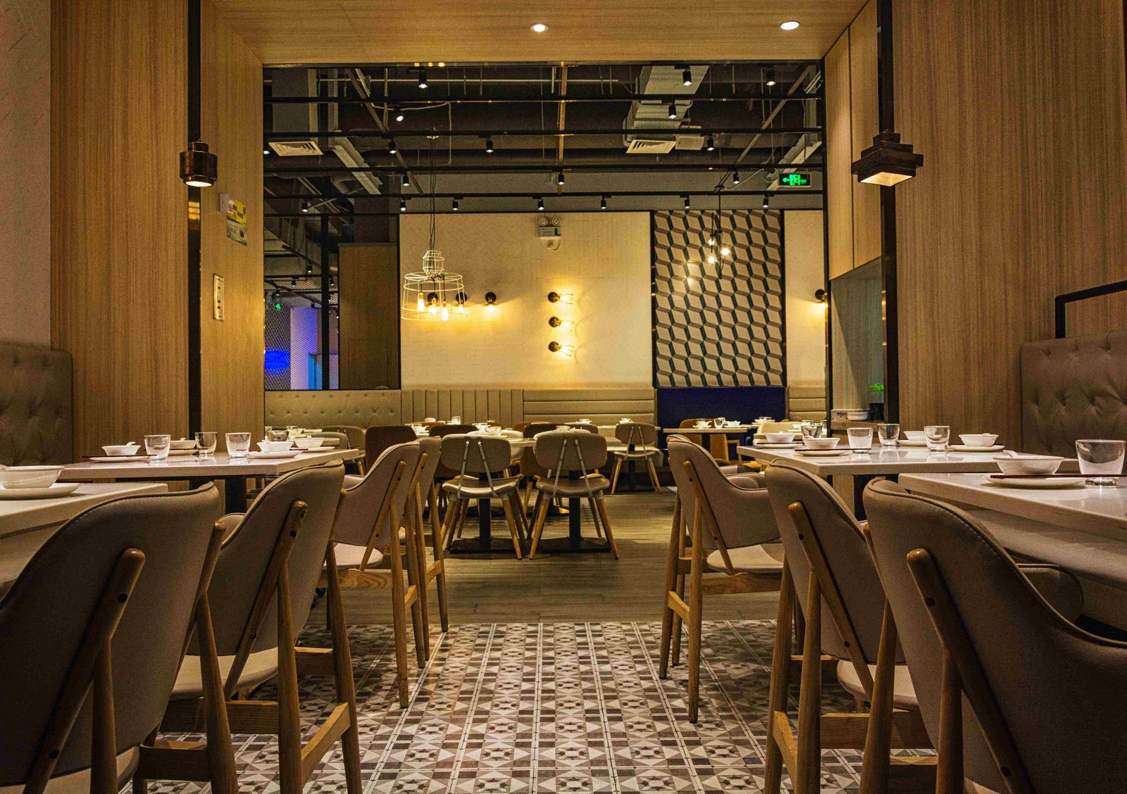 Dining room at Qotel Comfort Oasis
