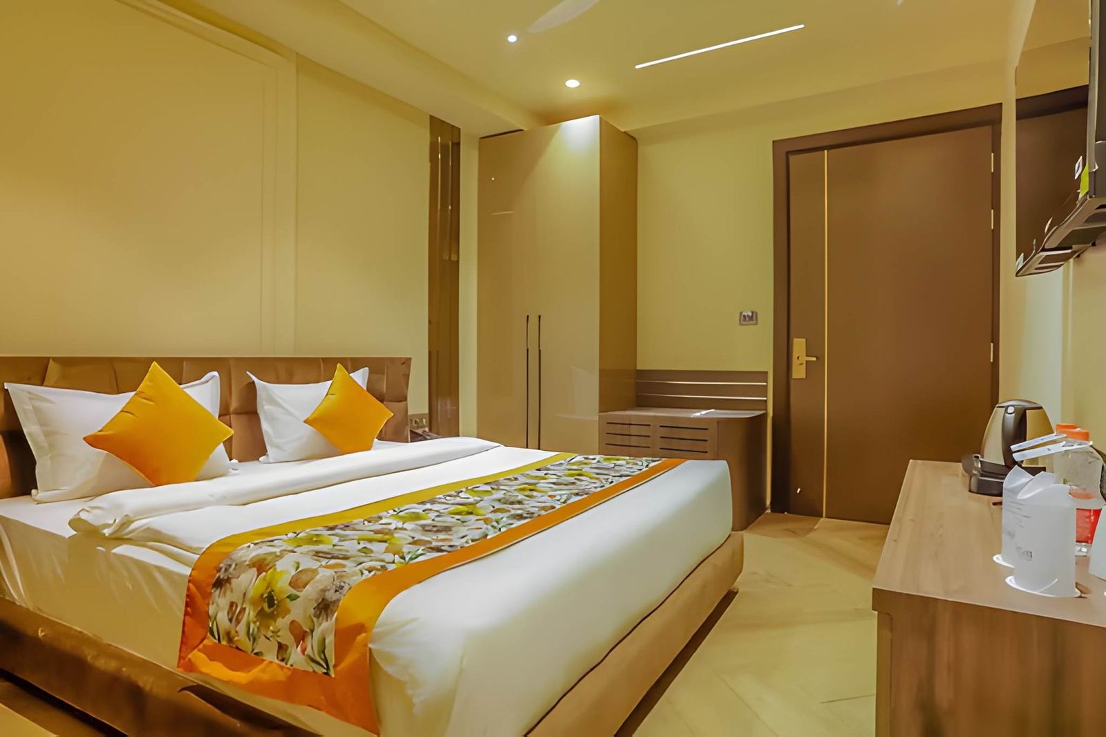 Cullinan King Room at Qotel Signature Coleman