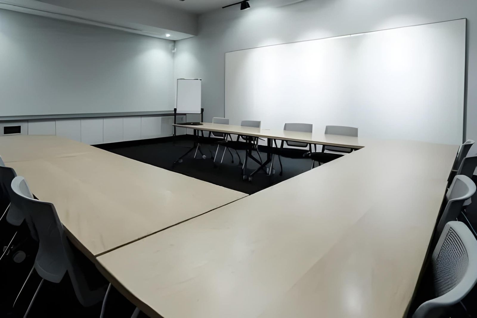 Event space at Qotel Signature Lavish Inn